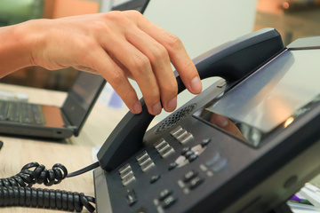 Téléphonie fixe et standard téléphonique pour entreprise